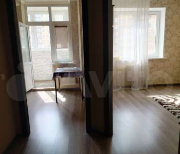 Продается 1-комнатная квартира, 32 м²