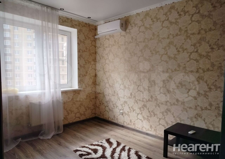 Продается 1-комнатная квартира, 32 м²