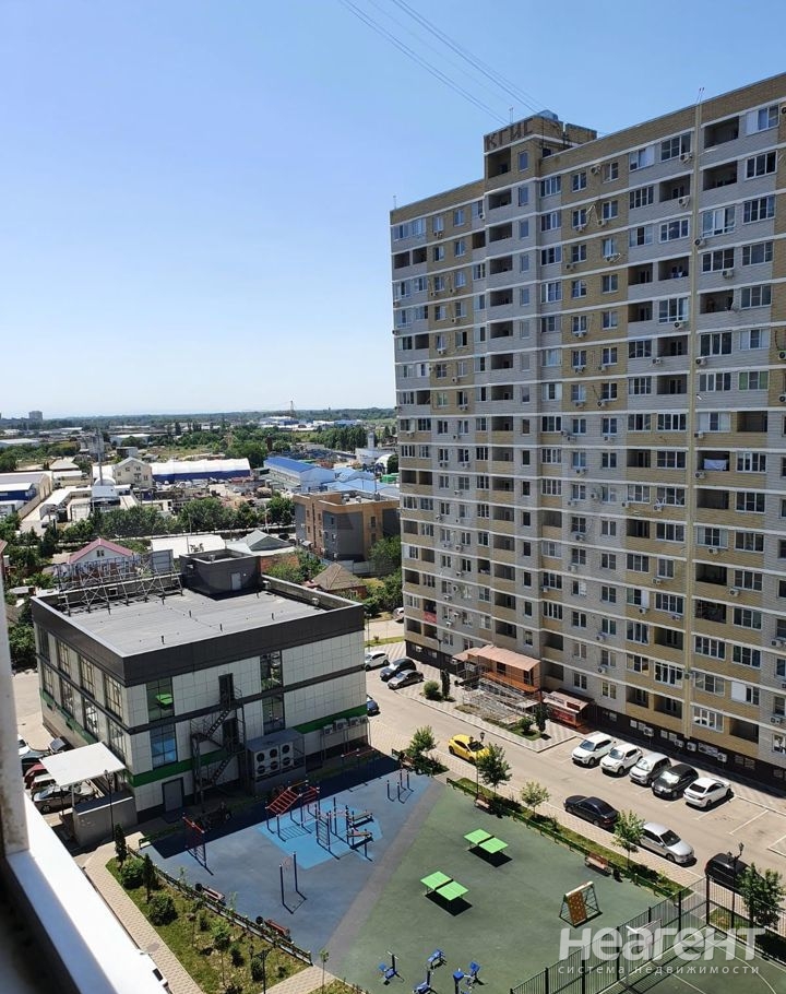 Продается 1-комнатная квартира, 37 м²