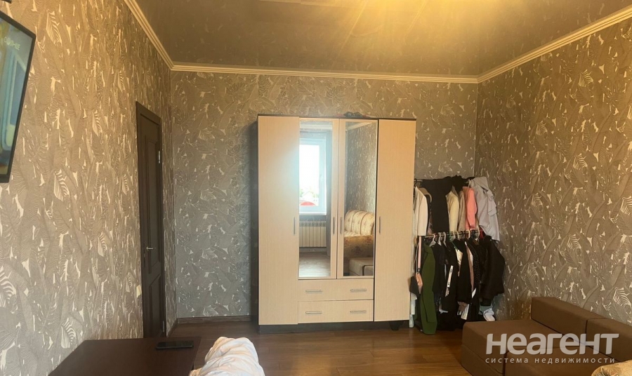 Продается 1-комнатная квартира, 46,6 м²