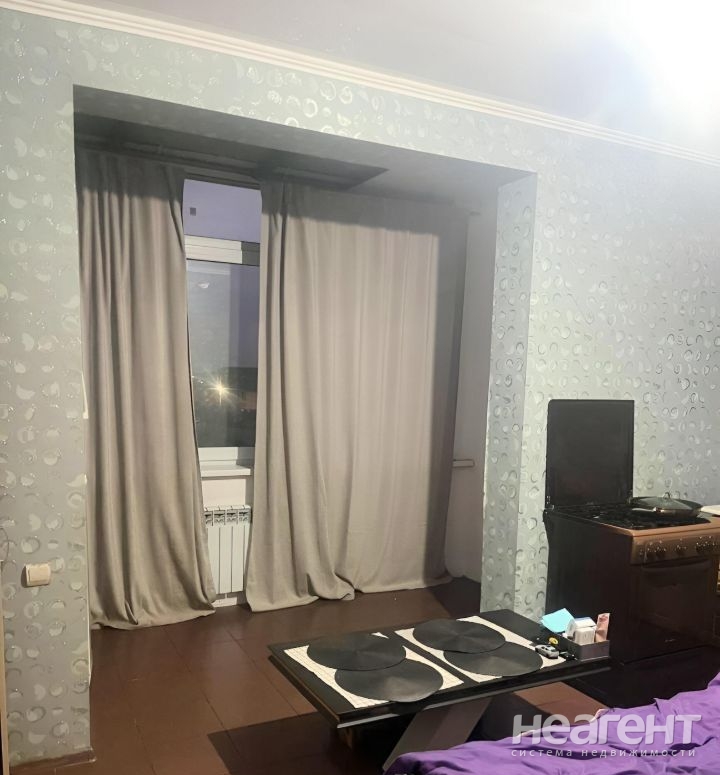 Продается 1-комнатная квартира, 46,6 м²