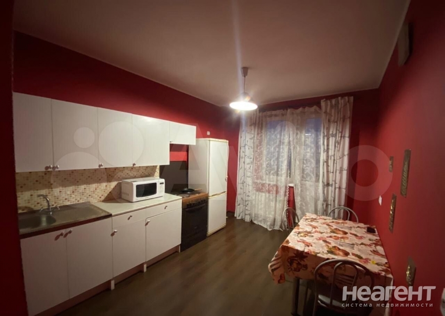 Сдается 2-х комнатная квартира, 69 м²