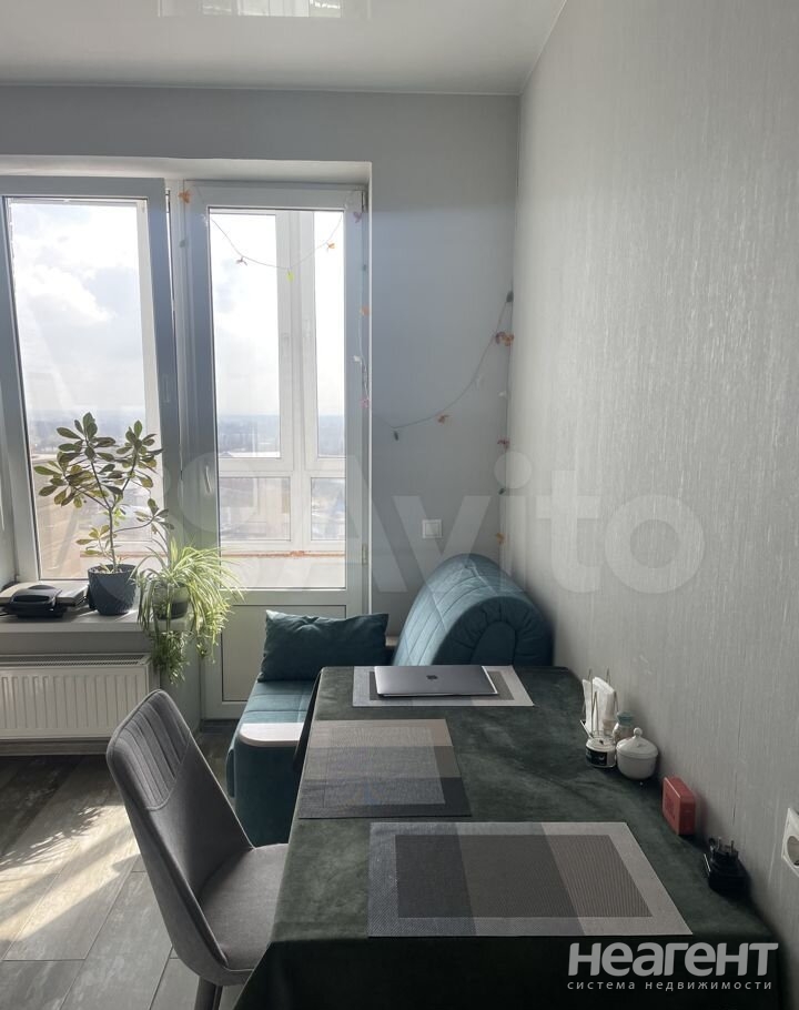 Продается 1-комнатная квартира, 38,2 м²