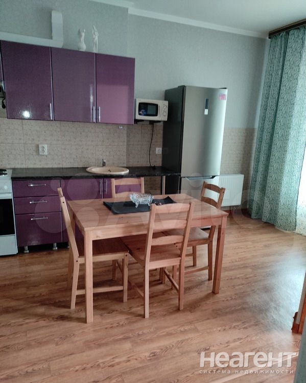 Сдается 1-комнатная квартира, 45,5 м²