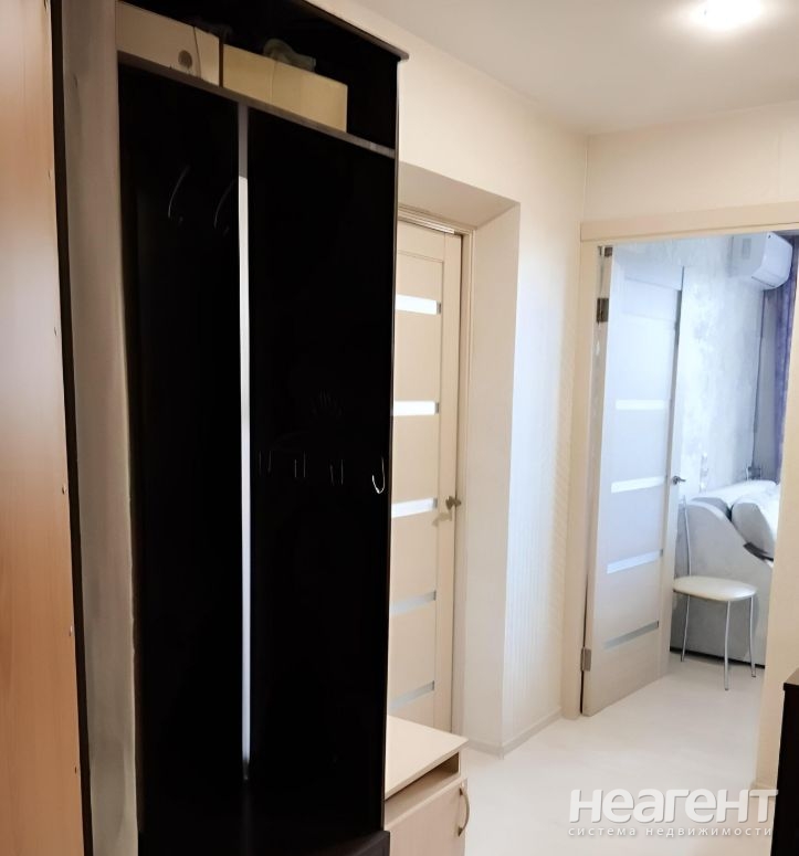 Продается 1-комнатная квартира, 40 м²