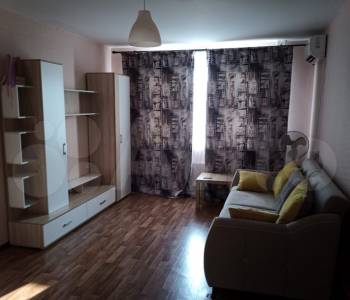 Продается 1-комнатная квартира, 40,2 м²