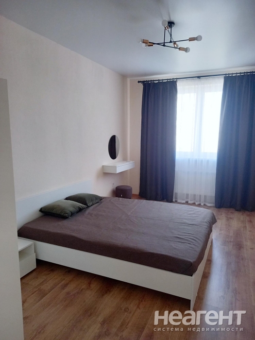 Продается 1-комнатная квартира, 42,3 м²