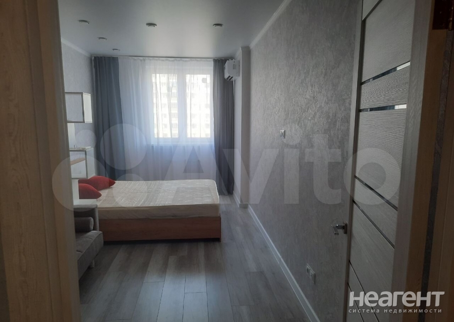 Продается 1-комнатная квартира, 41,9 м²