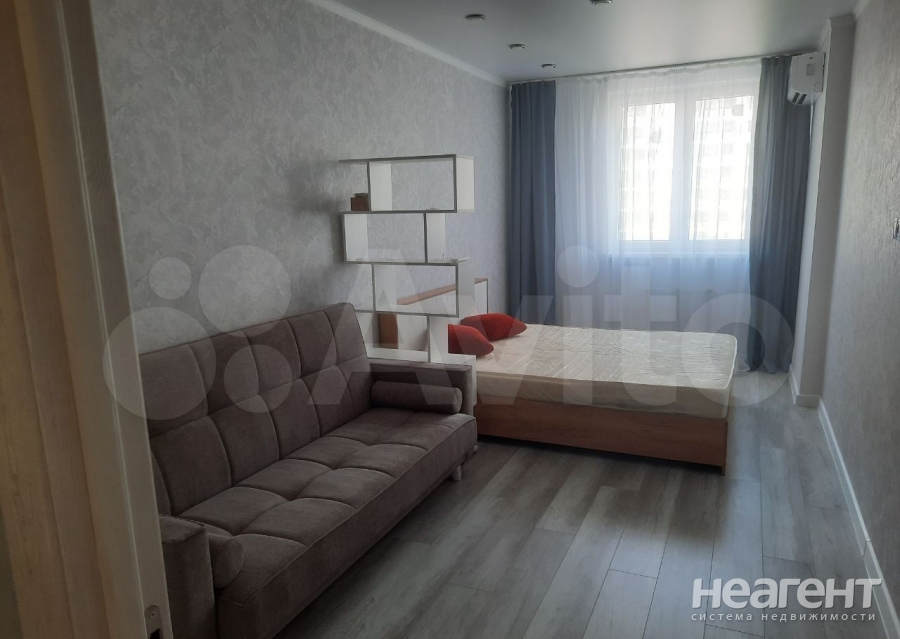 Продается 1-комнатная квартира, 41,9 м²