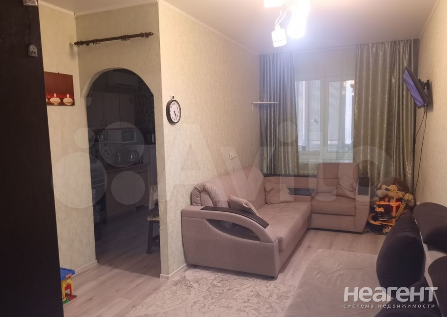 Продается 1-комнатная квартира, 30 м²