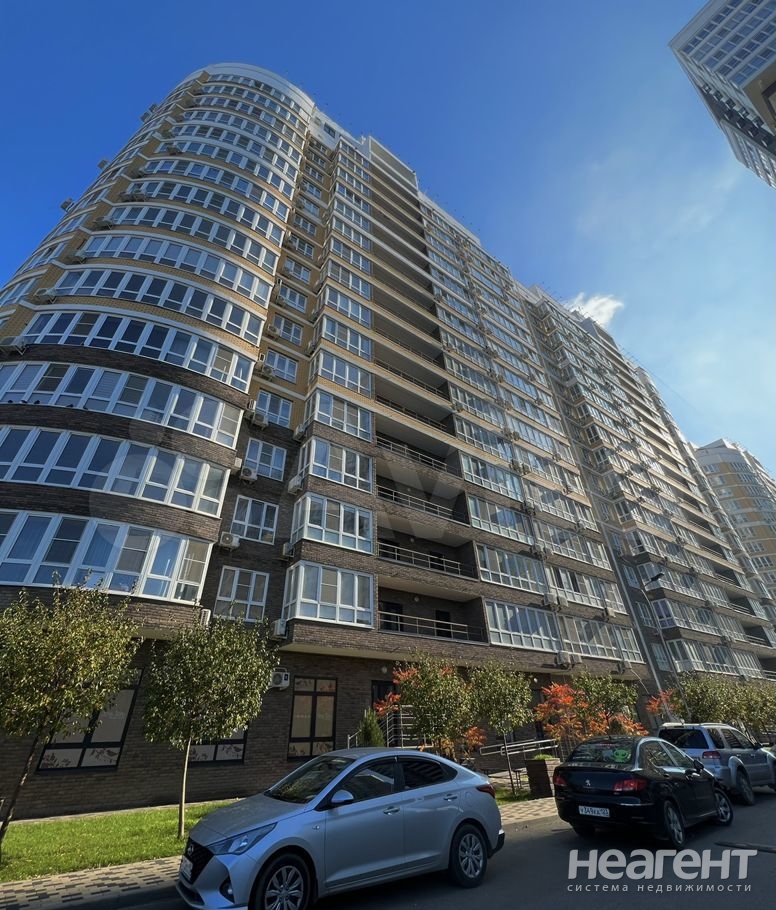 Продается 1-комнатная квартира, 40 м²