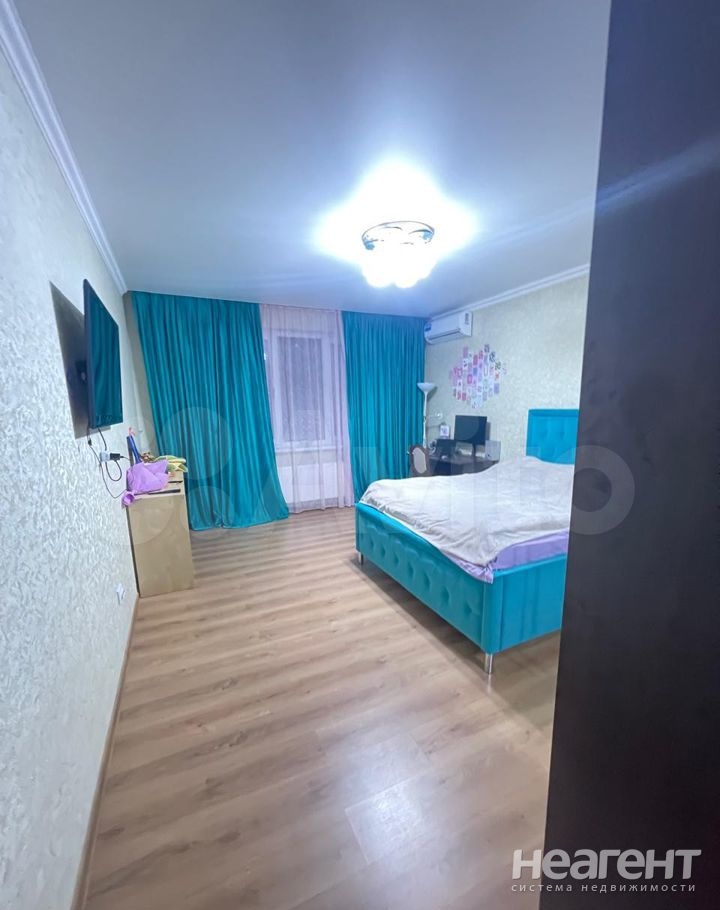 Продается 2-х комнатная квартира, 74 м²