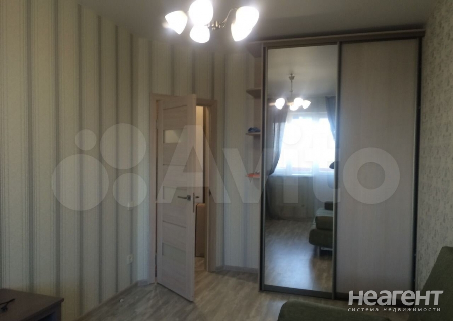 Продается 1-комнатная квартира, 37,7 м²