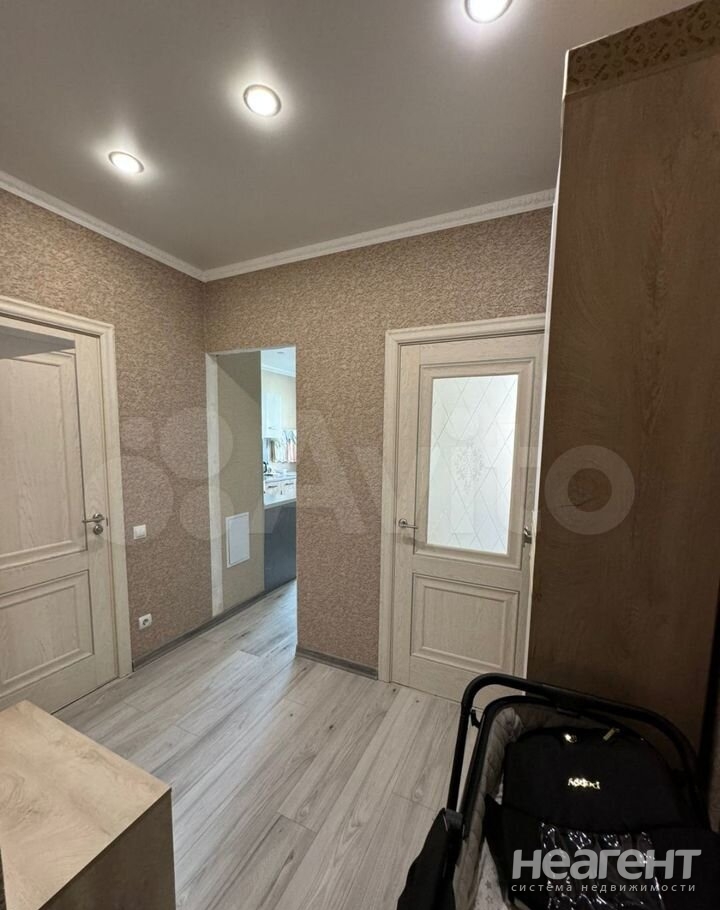 Продается 1-комнатная квартира, 36 м²