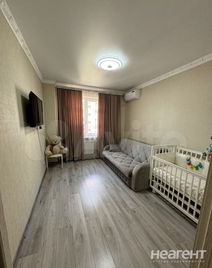 Продается 1-комнатная квартира, 36 м²