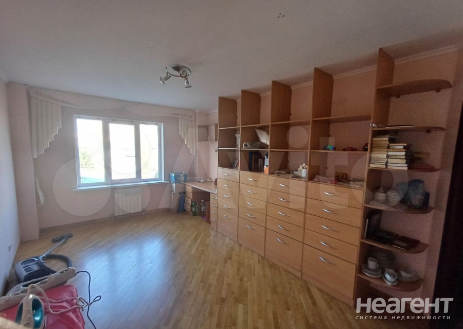 Продается 3-х комнатная квартира, 104,8 м²