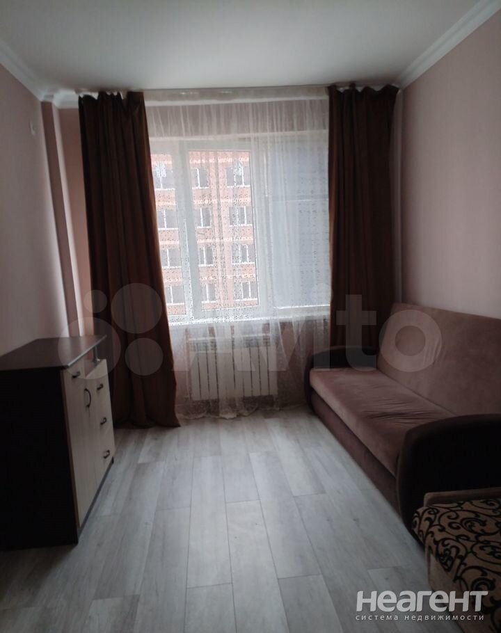 Продается 1-комнатная квартира, 32 м²