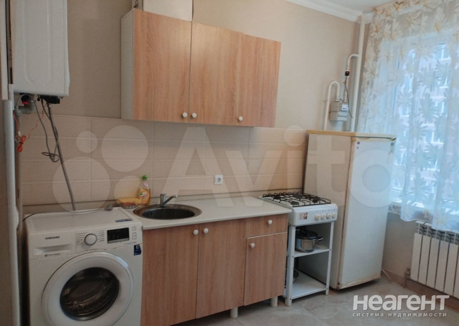 Продается 1-комнатная квартира, 32 м²