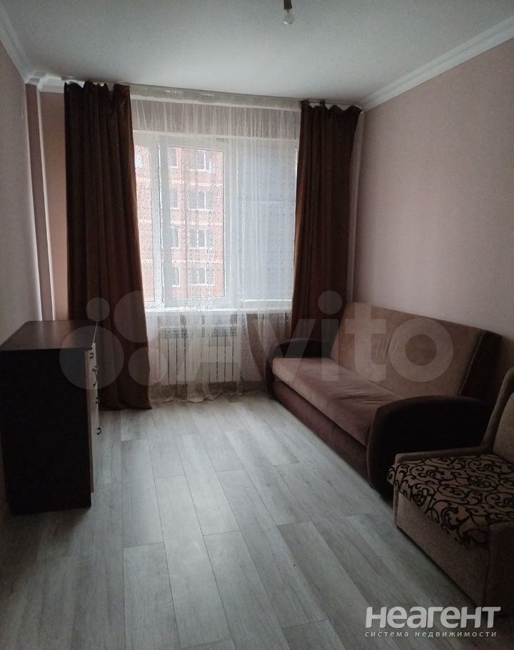 Продается 1-комнатная квартира, 32 м²