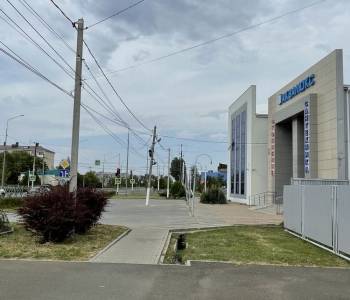 Сдается Торговое помещение, 300 м²