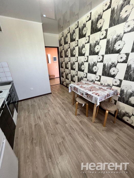 Продается 1-комнатная квартира, 37,9 м²