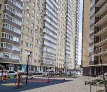 Продается 1-комнатная квартира, 45 м²