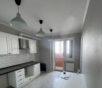 Продается 1-комнатная квартира, 42,2 м²