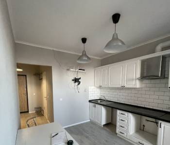 Продается 1-комнатная квартира, 42,2 м²