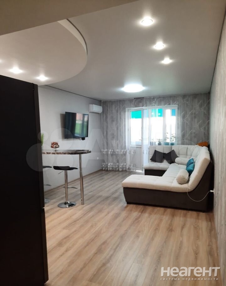 Продается 1-комнатная квартира, 36 м²