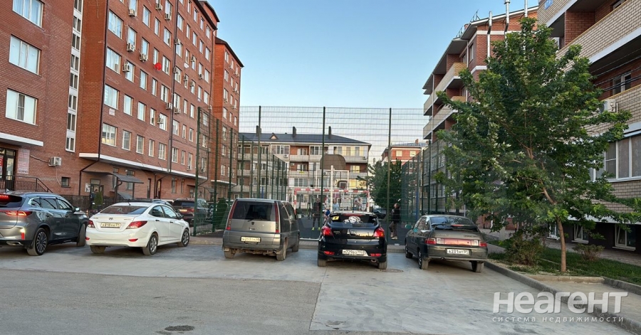 Продается 1-комнатная квартира, 46 м²