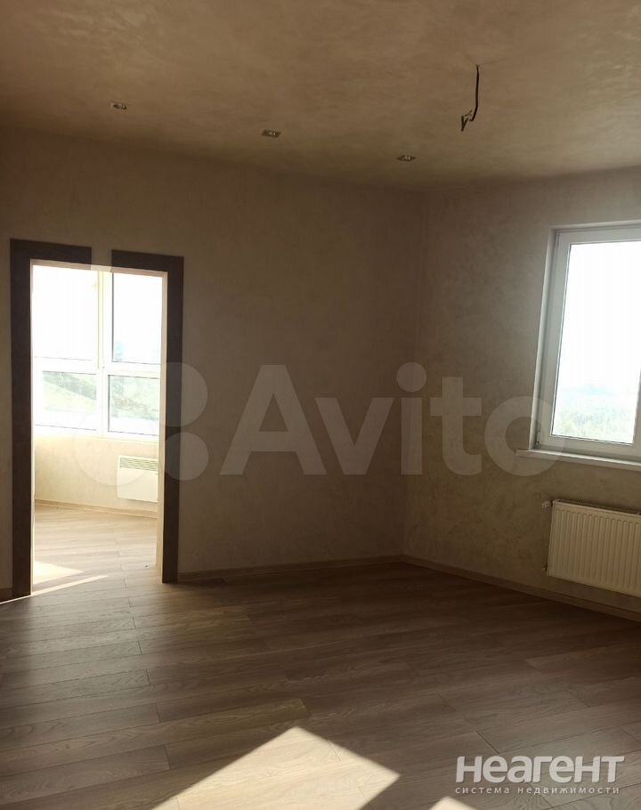 Продается 3-х комнатная квартира, 102 м²