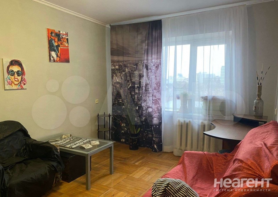 Продается 3-х комнатная квартира, 63 м²