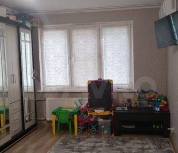 Продается 1-комнатная квартира, 38 м²