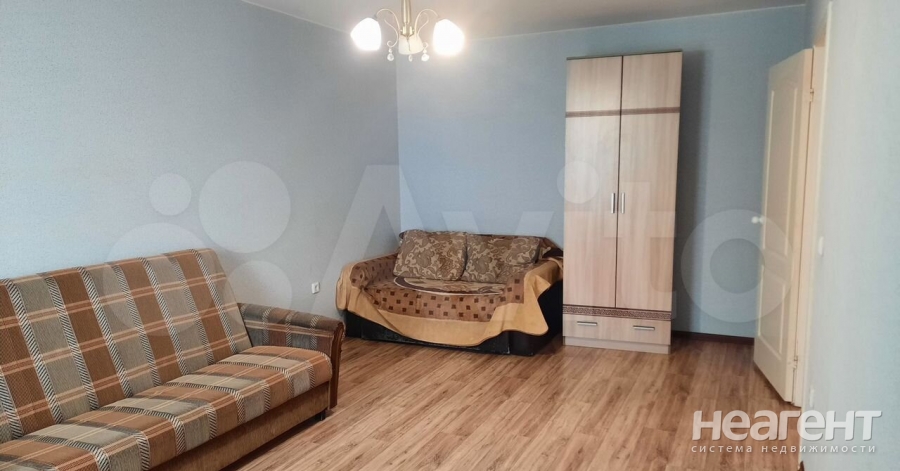 Сдается 1-комнатная квартира, 39 м²