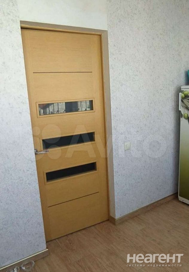 Продается 1-комнатная квартира, 35 м²