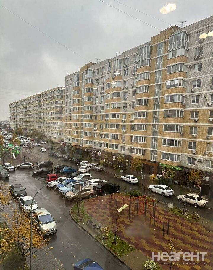 Продается 1-комнатная квартира, 41 м²