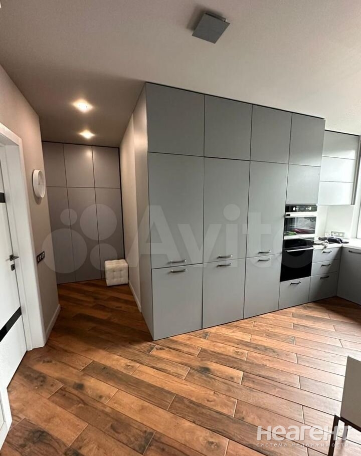 Продается 1-комнатная квартира, 51,4 м²