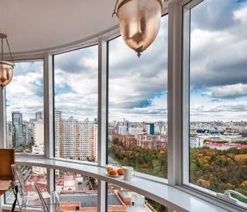 Продается 1-комнатная квартира, 55,74 м²