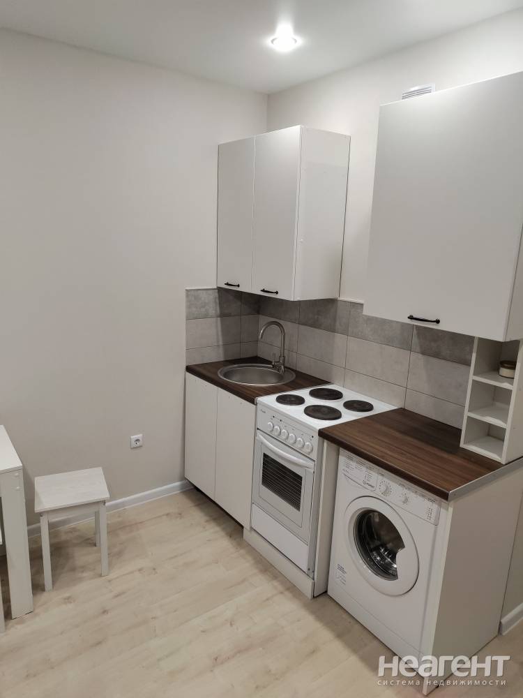 Сдается 1-комнатная квартира, 35 м²