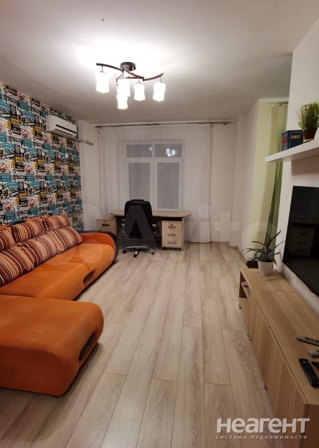 Продается 2-х комнатная квартира, 70,3 м²