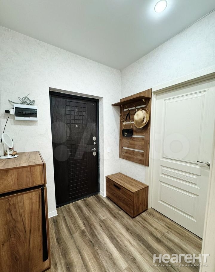 Продается 1-комнатная квартира, 43,5 м²