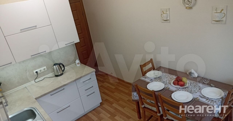 Продается 1-комнатная квартира, 46,4 м²