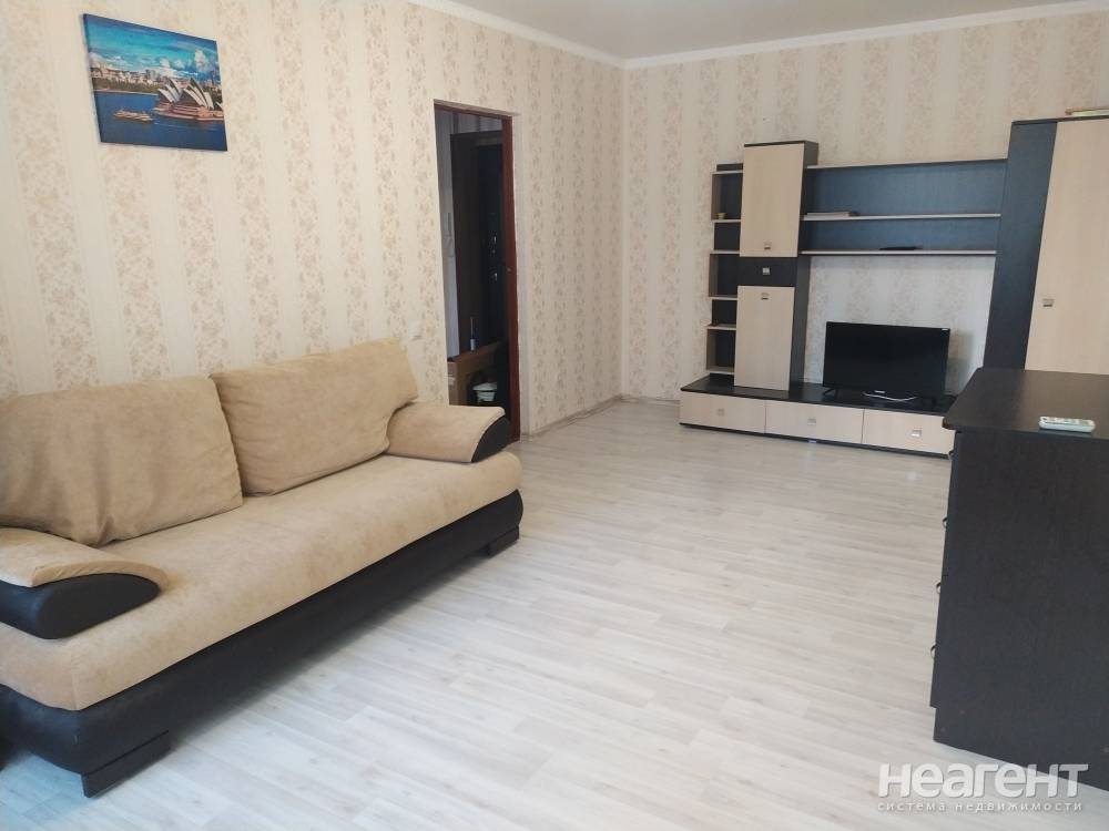 Продается 1-комнатная квартира, 41 м²