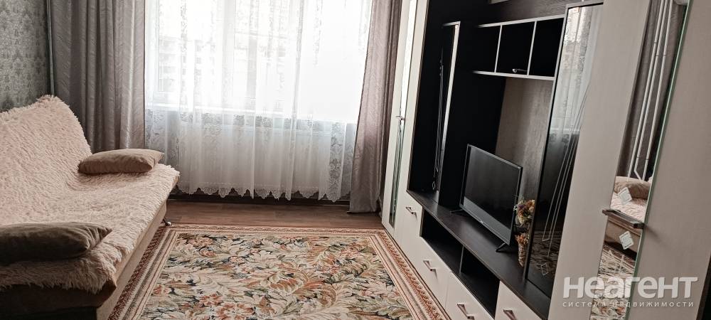 Сдается 1-комнатная квартира, 44 м²