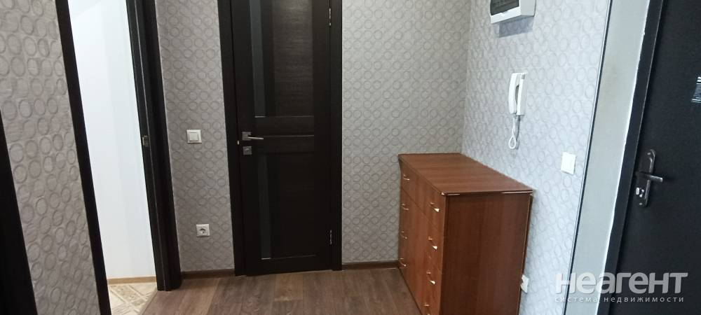 Сдается 1-комнатная квартира, 44 м²