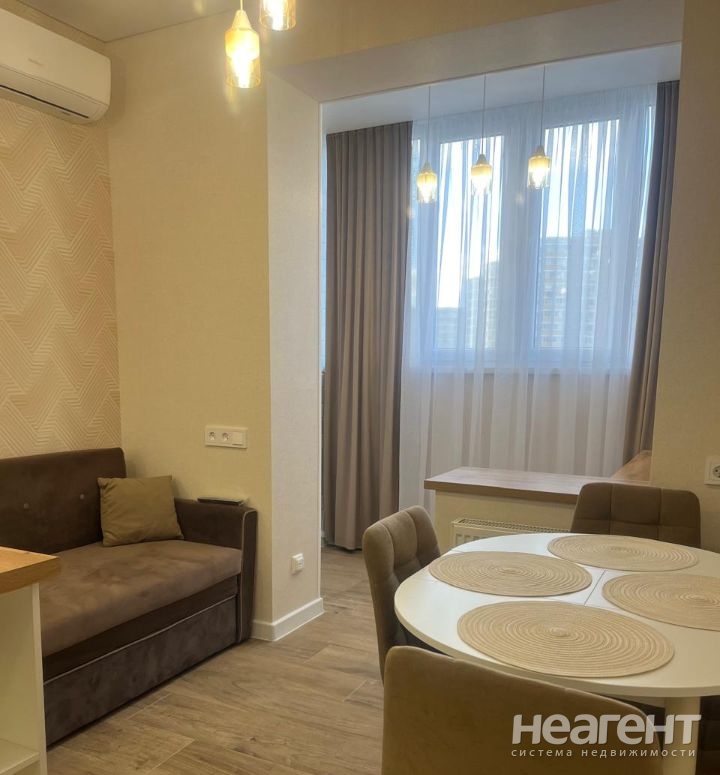 Сдается Многокомнатная квартира, 50 м²