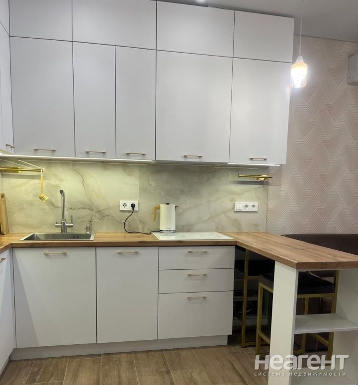 Сдается Многокомнатная квартира, 50 м²