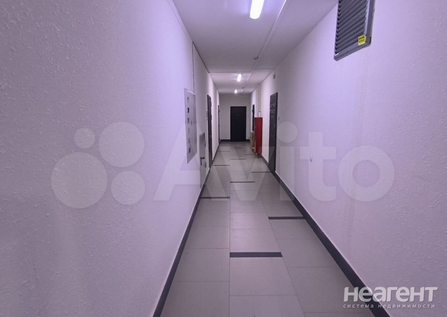 Продается 1-комнатная квартира, 45,6 м²