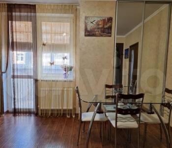 Продается 1-комнатная квартира, 49,5 м²