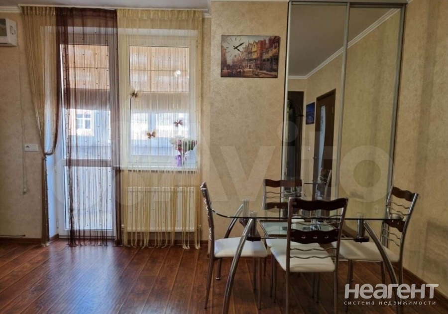 Продается 1-комнатная квартира, 49,5 м²